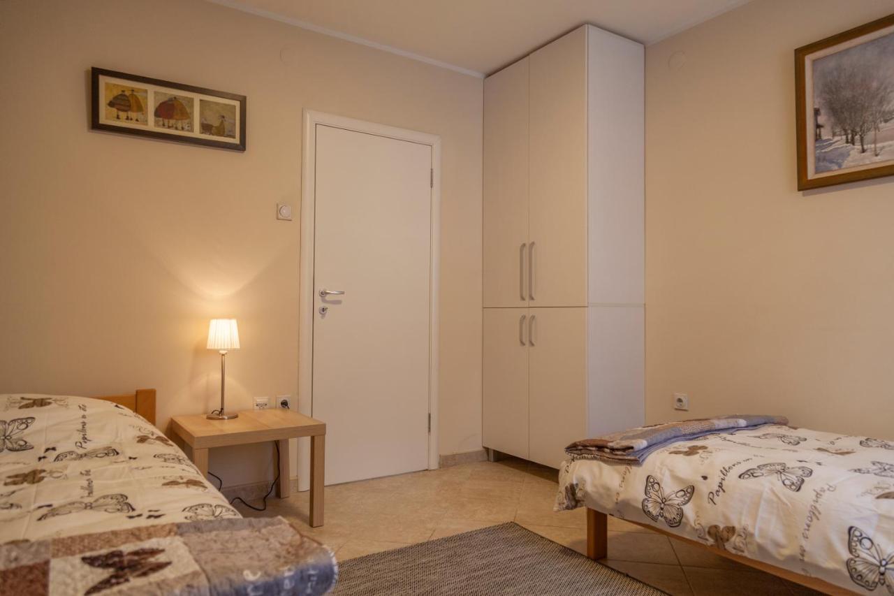 Dc Executive Homes Нови Сад Екстериор снимка